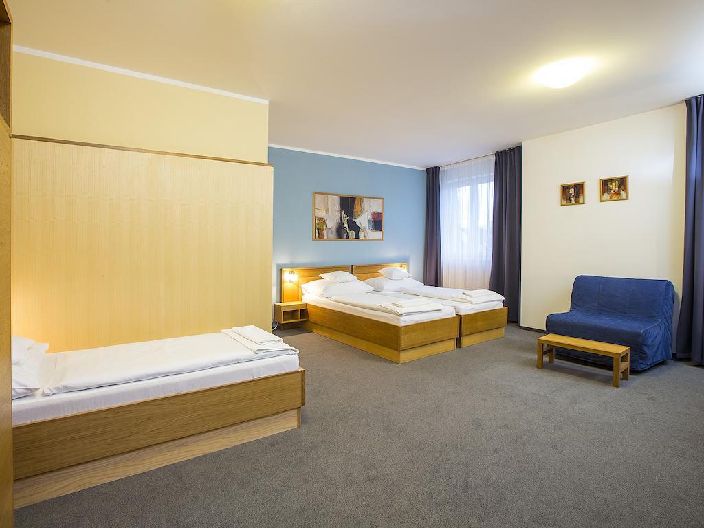 Hotel Trend Plzeň Exterior foto